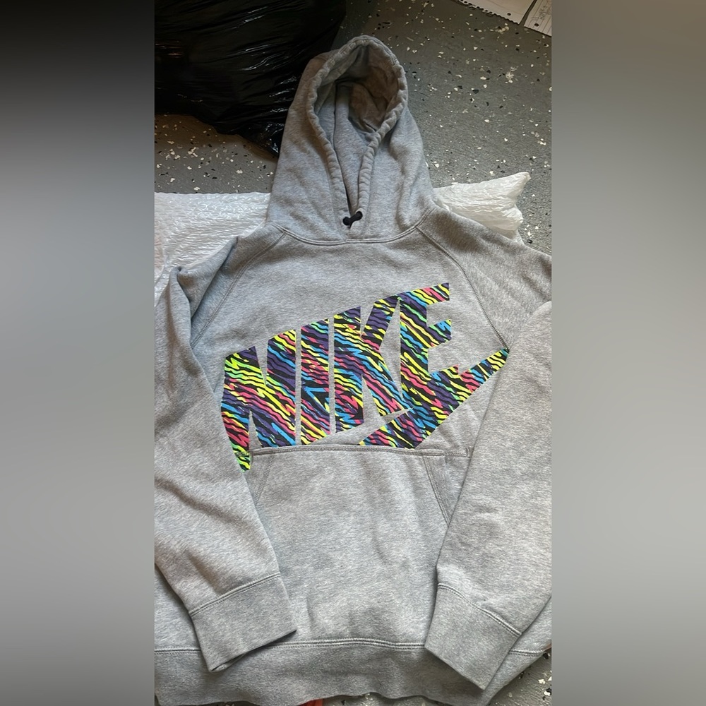 Grey Nike Hoddie